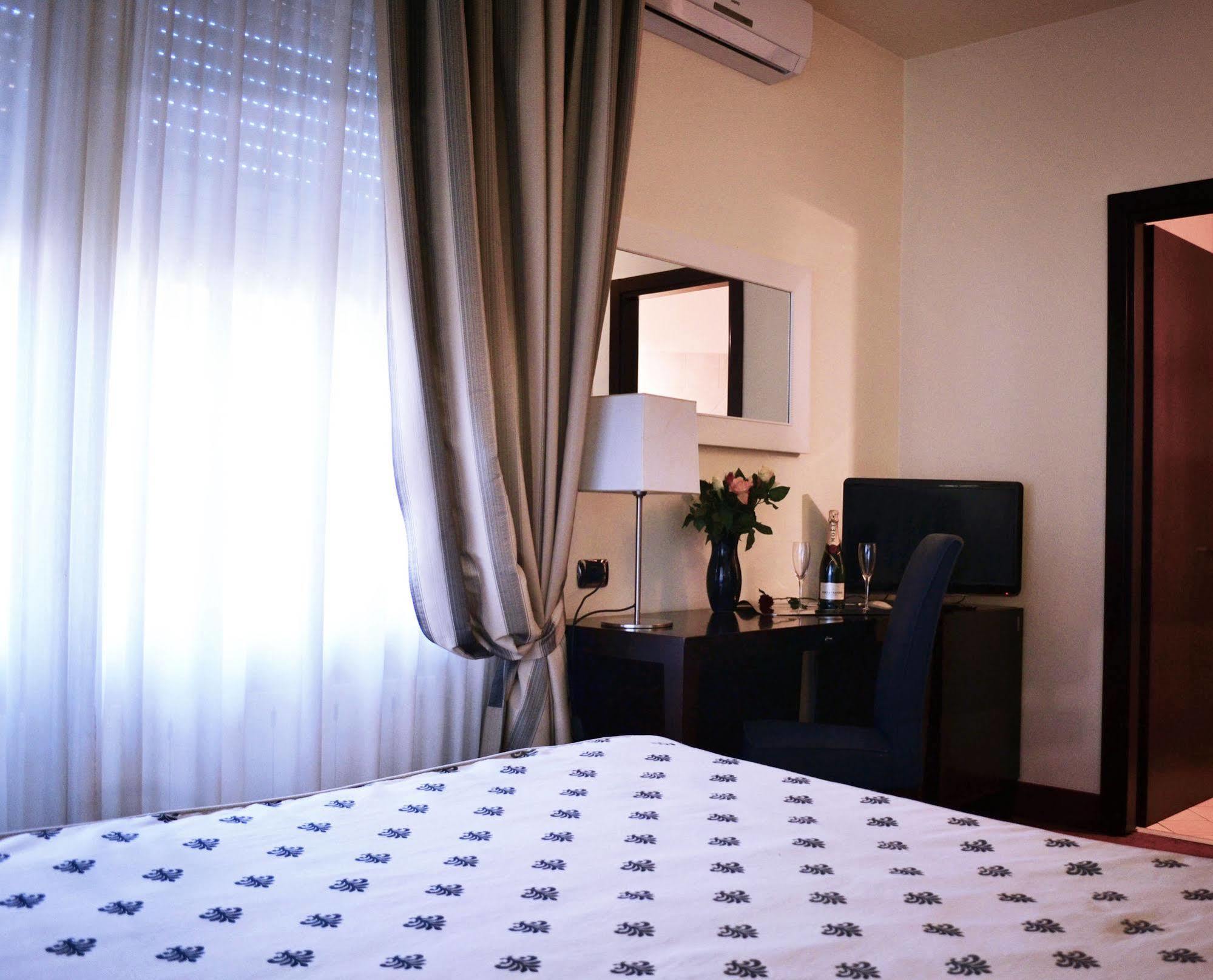 Airport 4* Florence