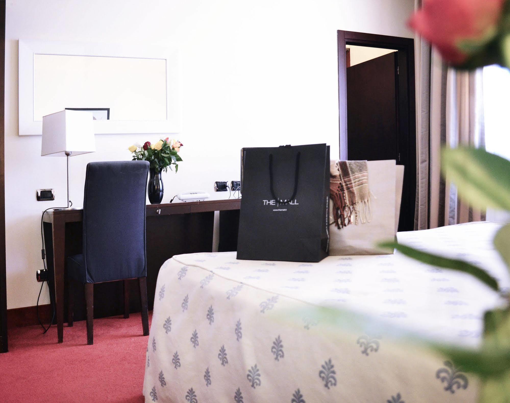 Airport Hotel 4*