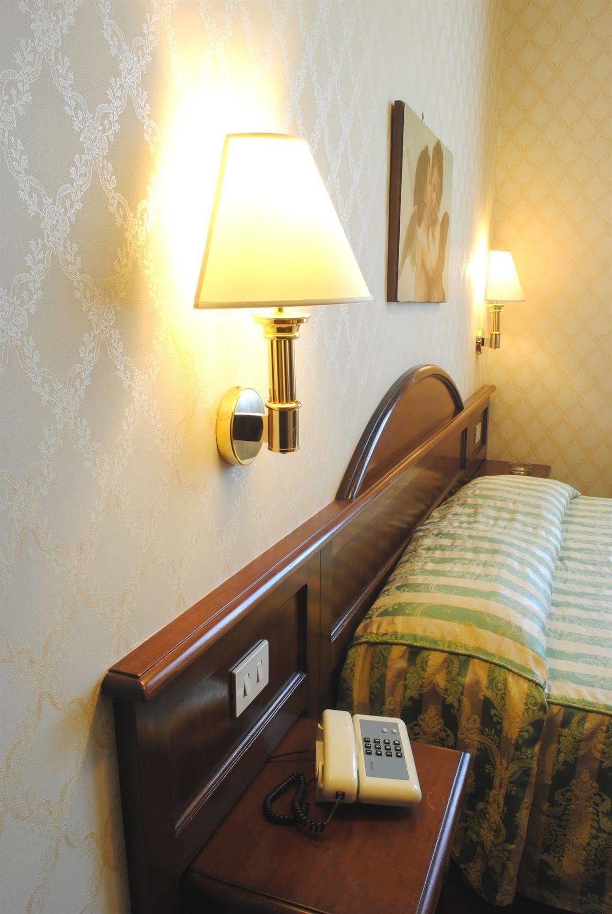 Boccaccio Hotel 3*
