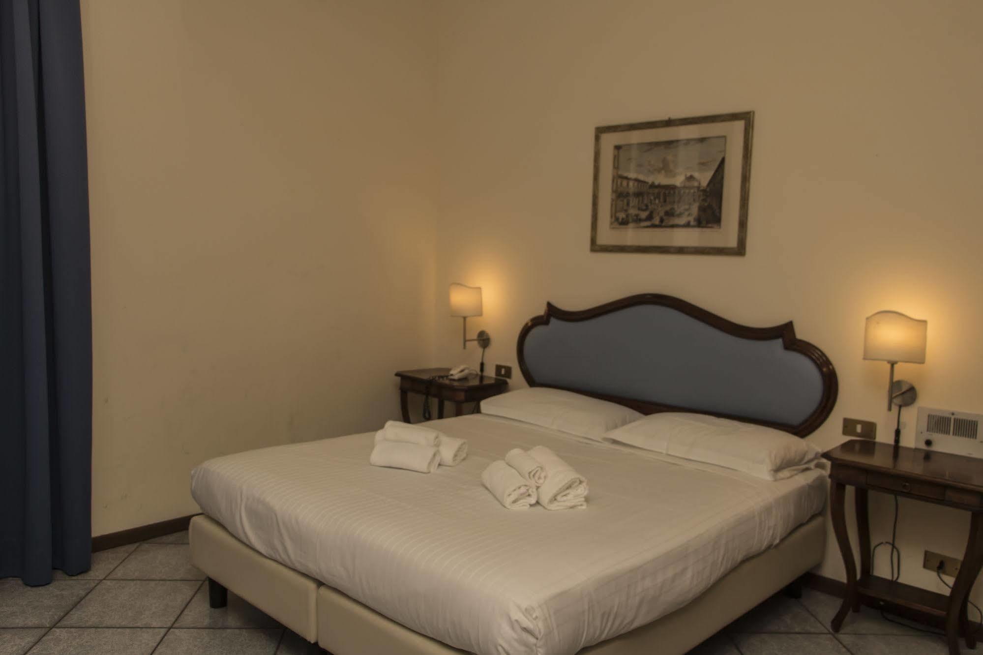 Bypillow Goldoni 3* Florença