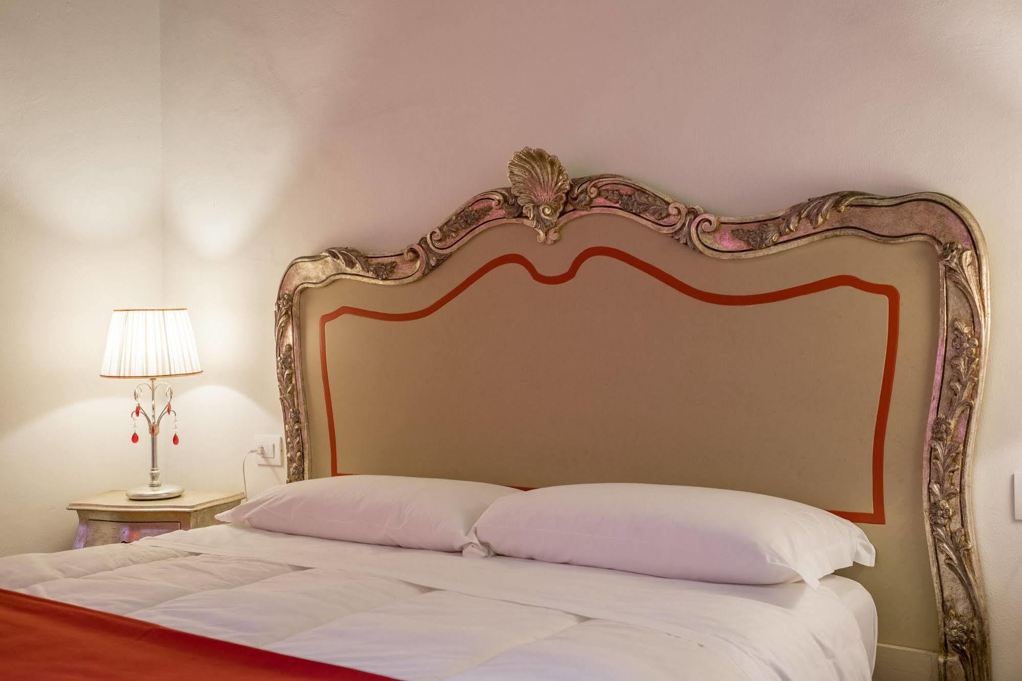 Residenza D'epoca Al Numero 8 Frühstückspension Florenz
