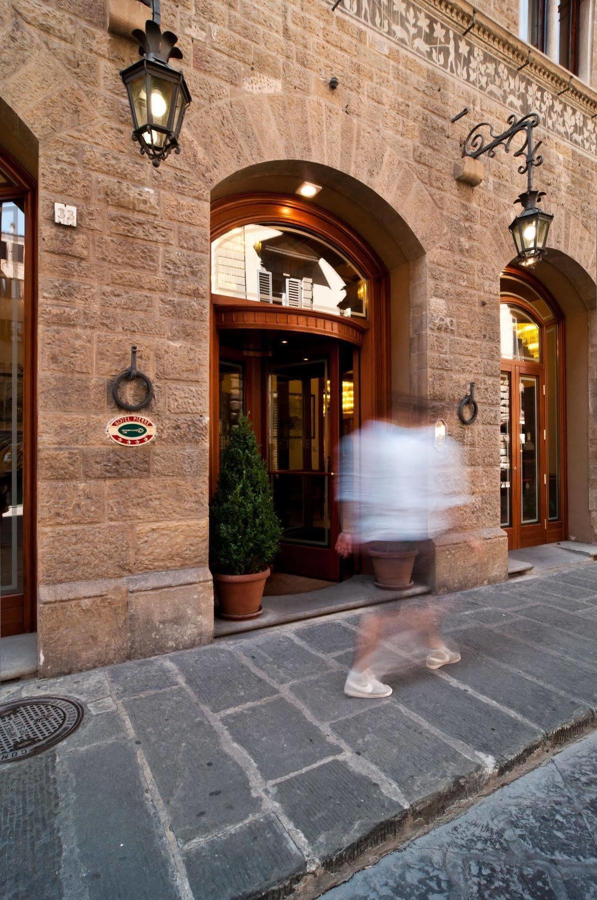 Pierre Hotel 4*