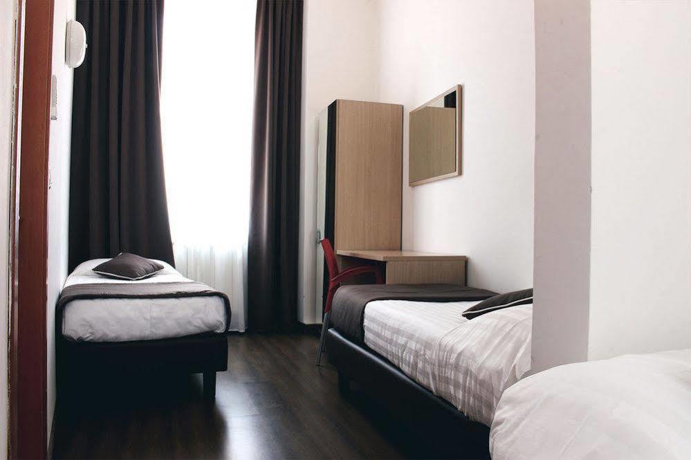 Esperanza Hotel 2*