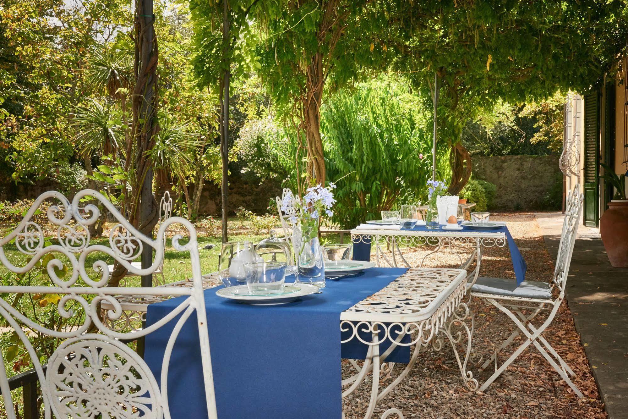 Ape Rosa Relais Florence