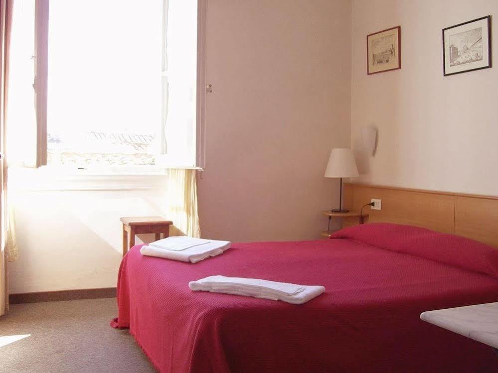 Casa de hóspedes Residenza Le Rondini 3*