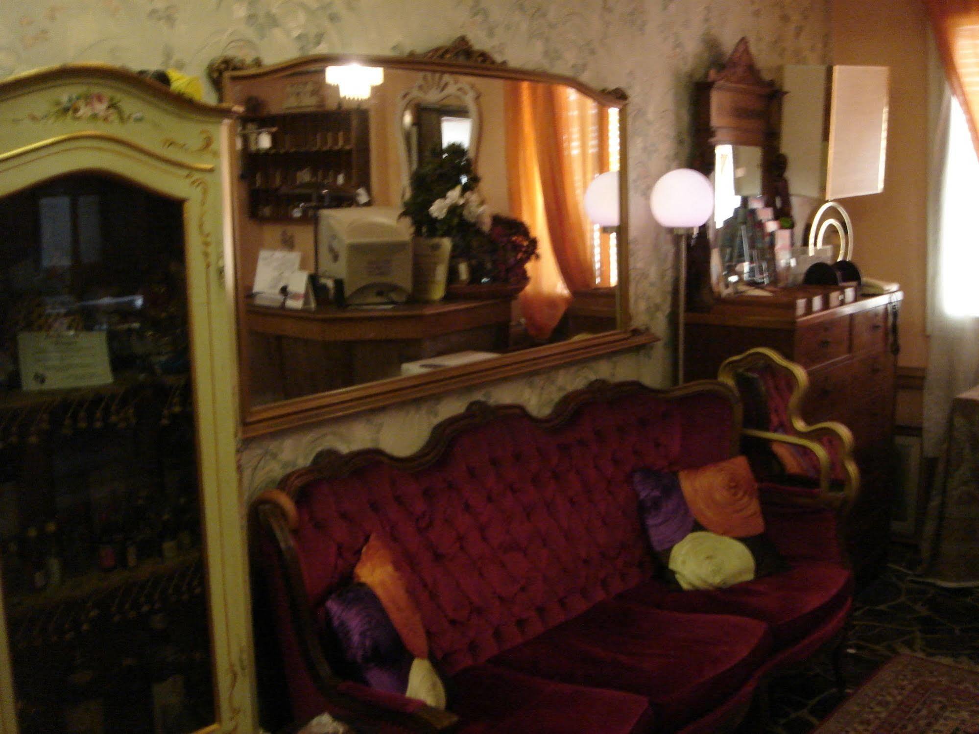 Souvenir Maya Hotel