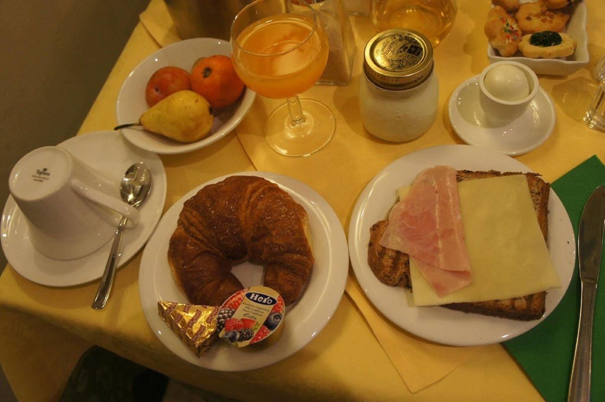 Alloro Bed & Breakfast 3*
