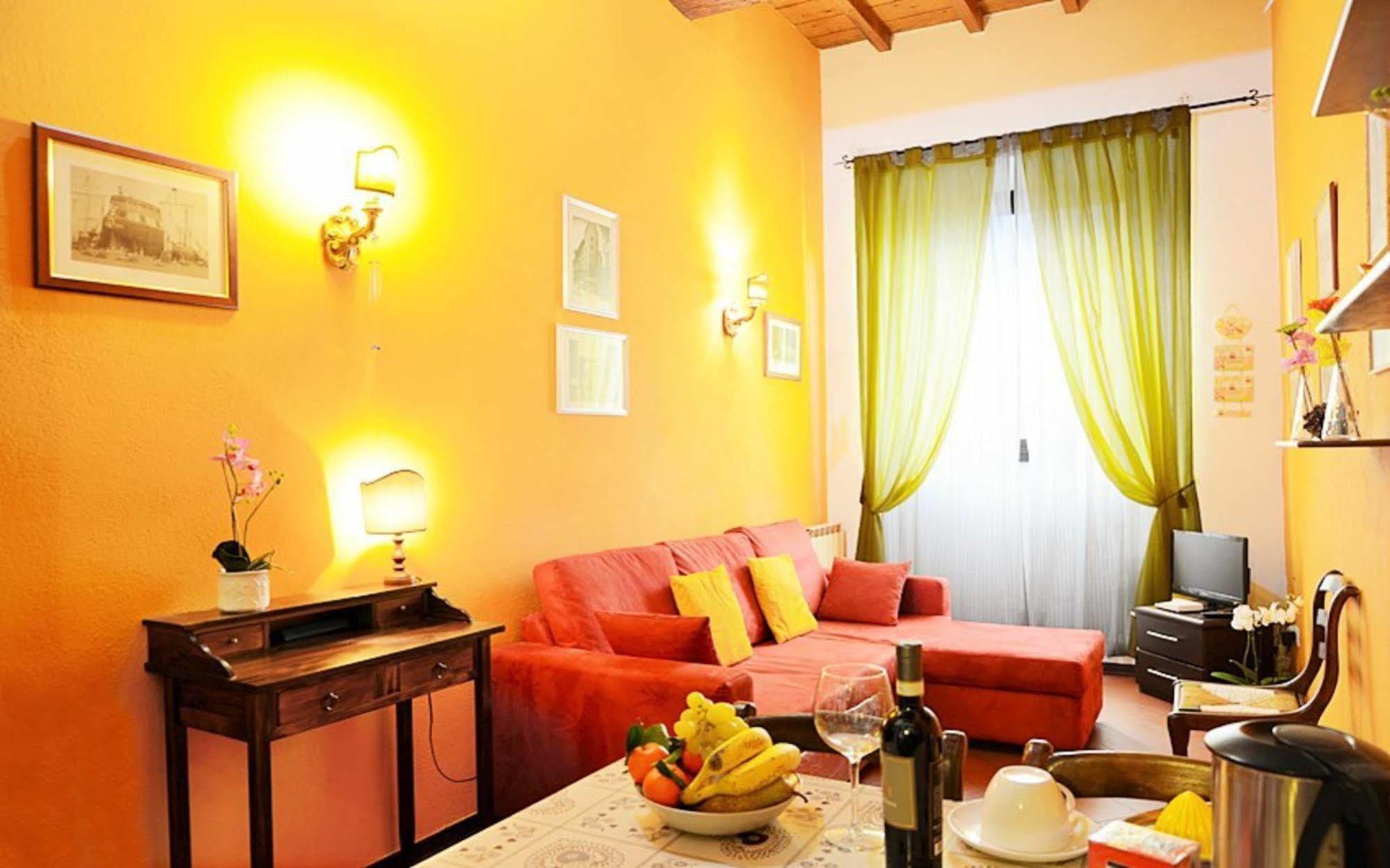 Guest house Sani Tourist House Florence