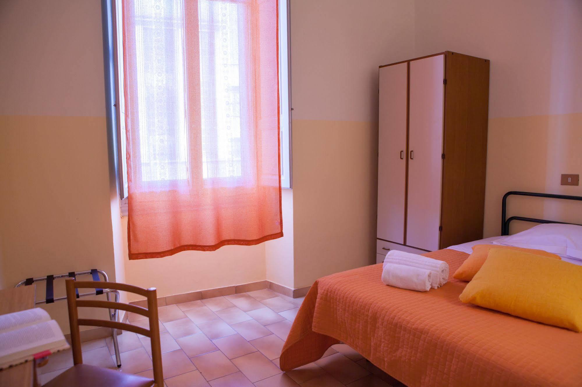 Hermes Hotel 2*