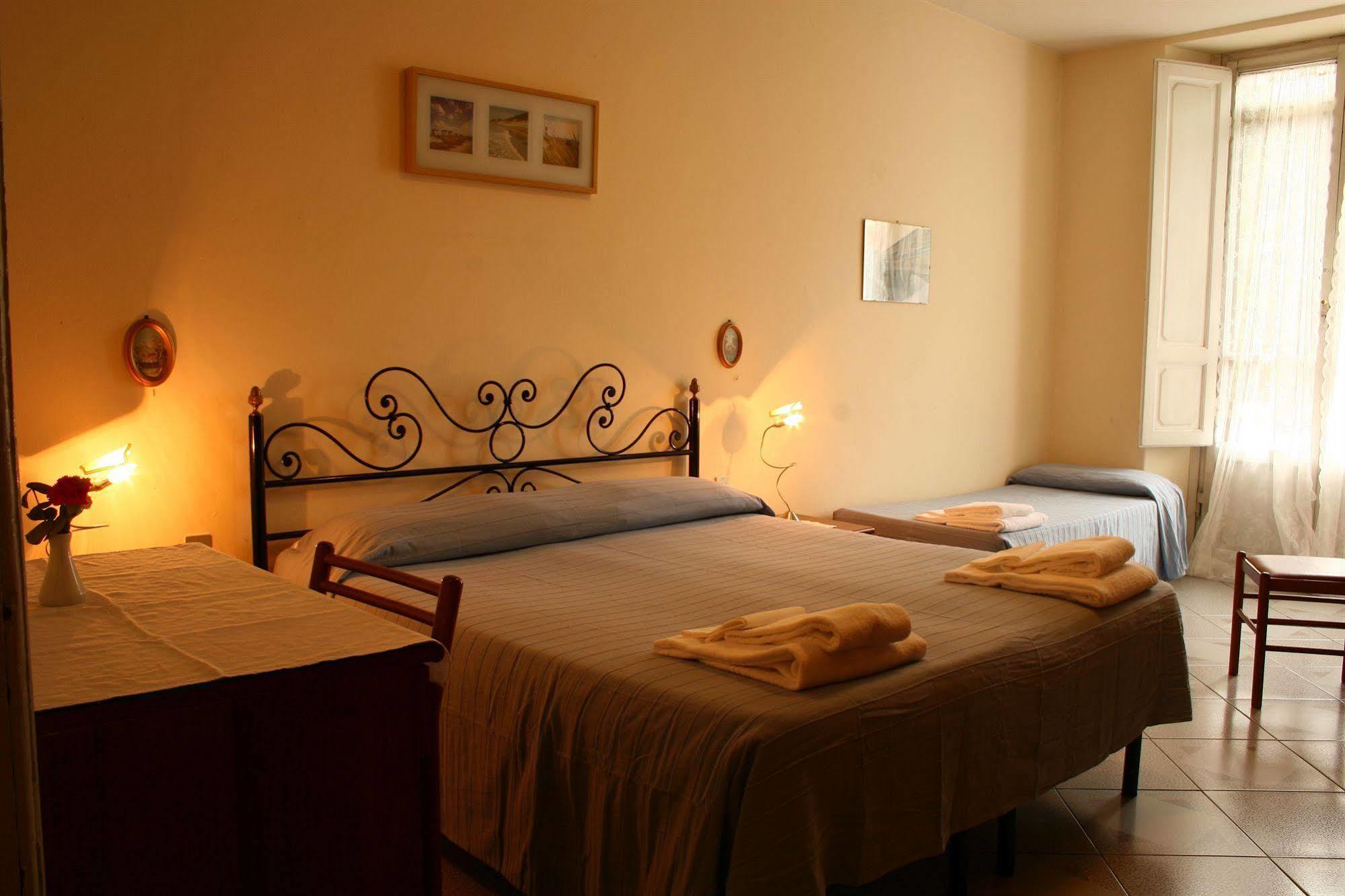 Fedora Hotel