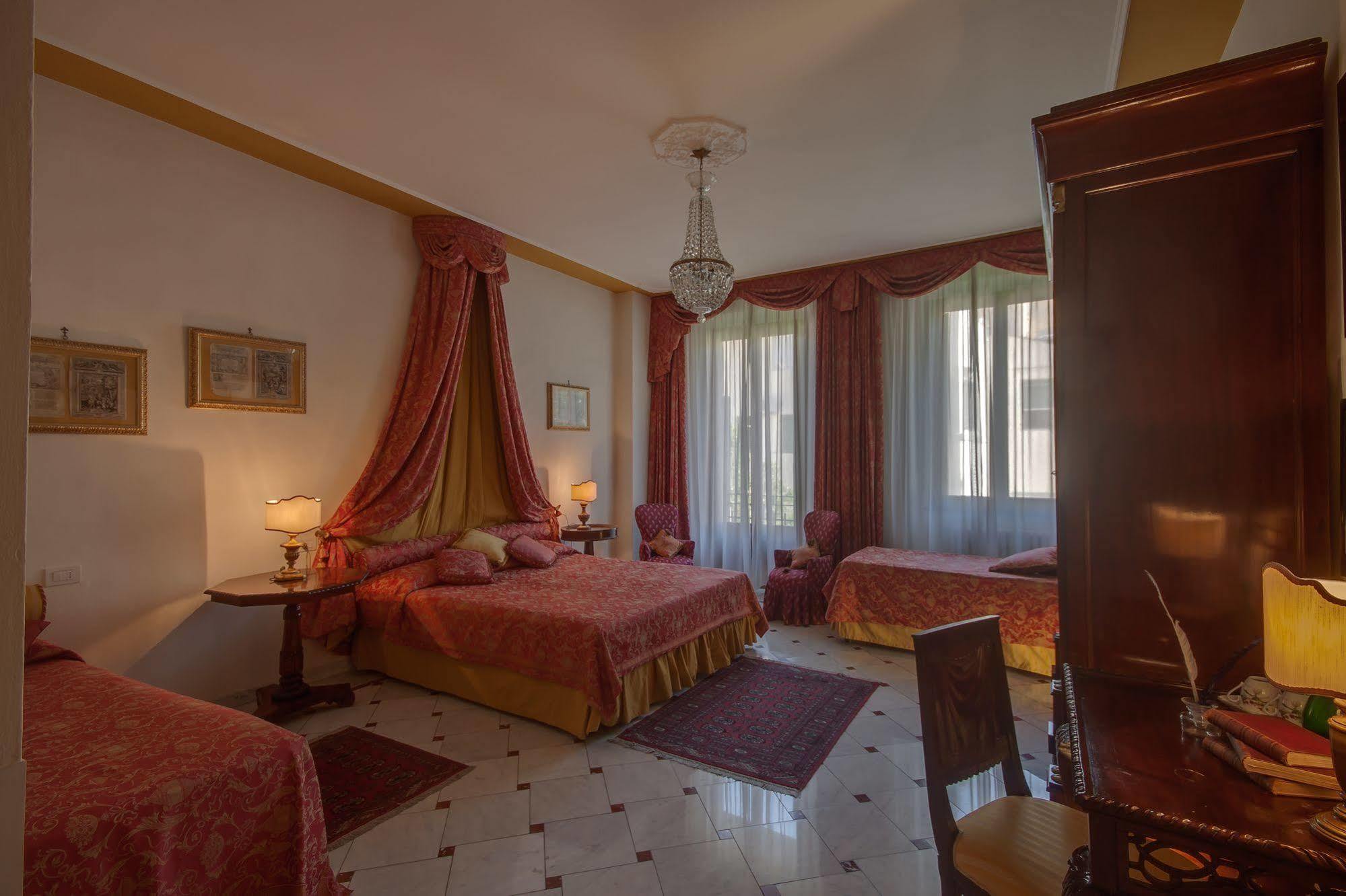 Dream Domus Couette-café 3*