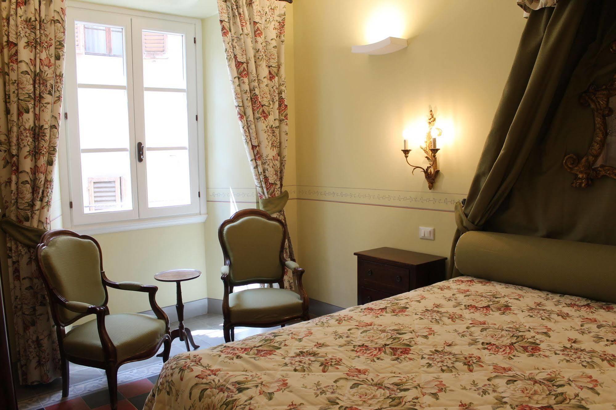 Corte Dei Neri Residenza D'epoca Bed & Breakfast Florence
