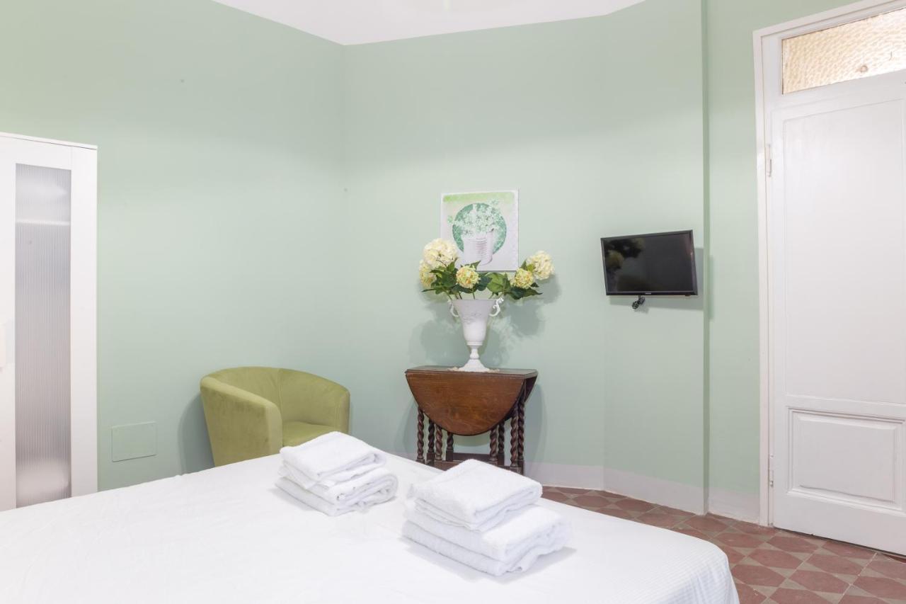 Apartment Pilastri Majestic Garden By Mmega Florence