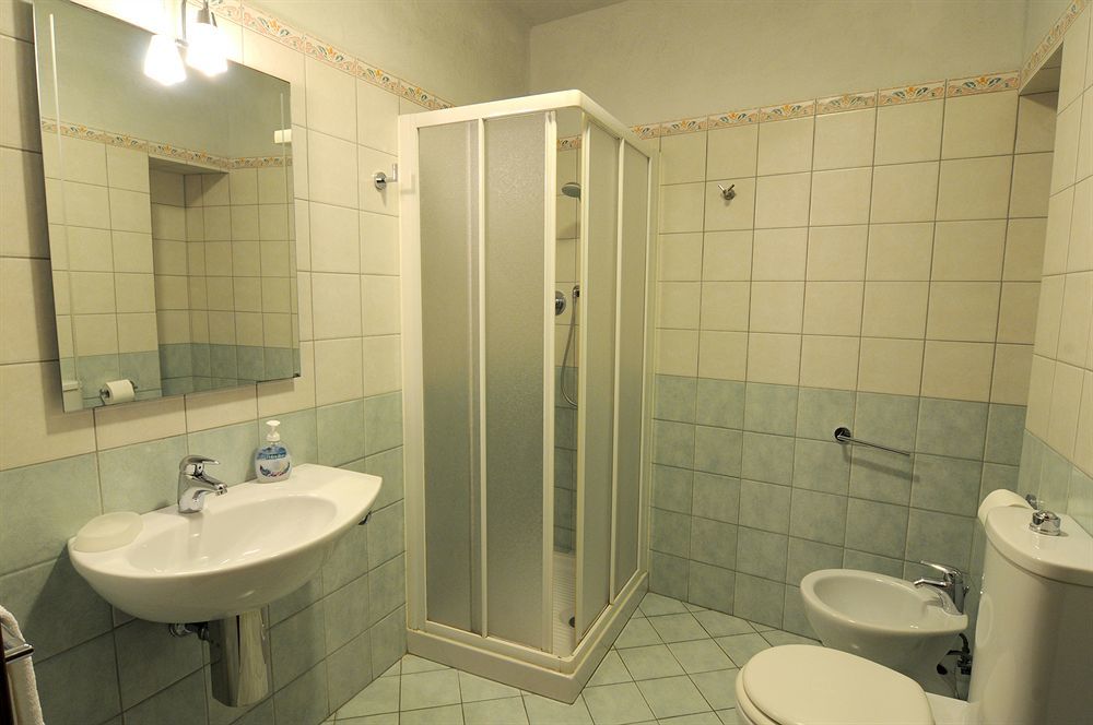 Aramis Deluxe Affittacamere 2*