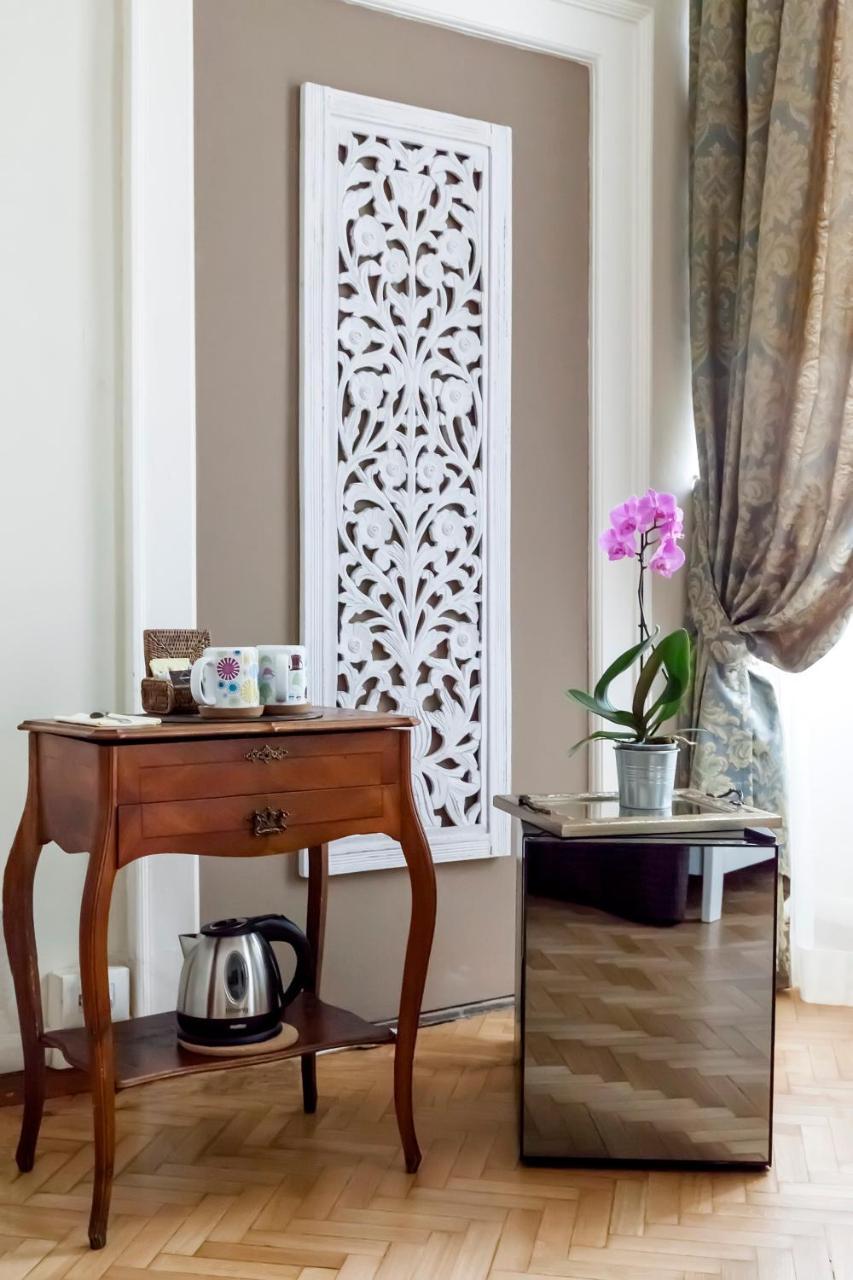 Opera Boutique 3*