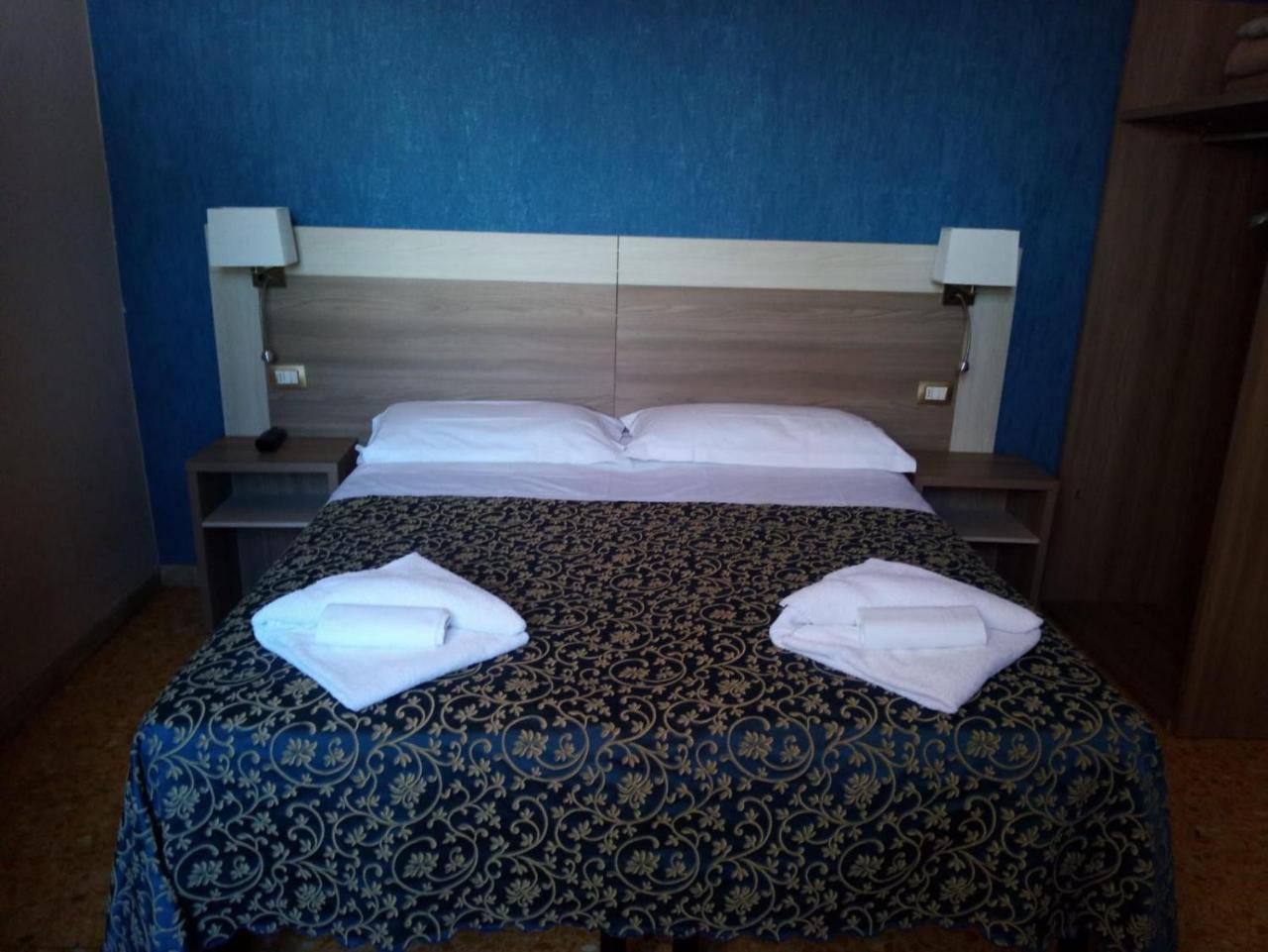 Hotel Hhb 3*