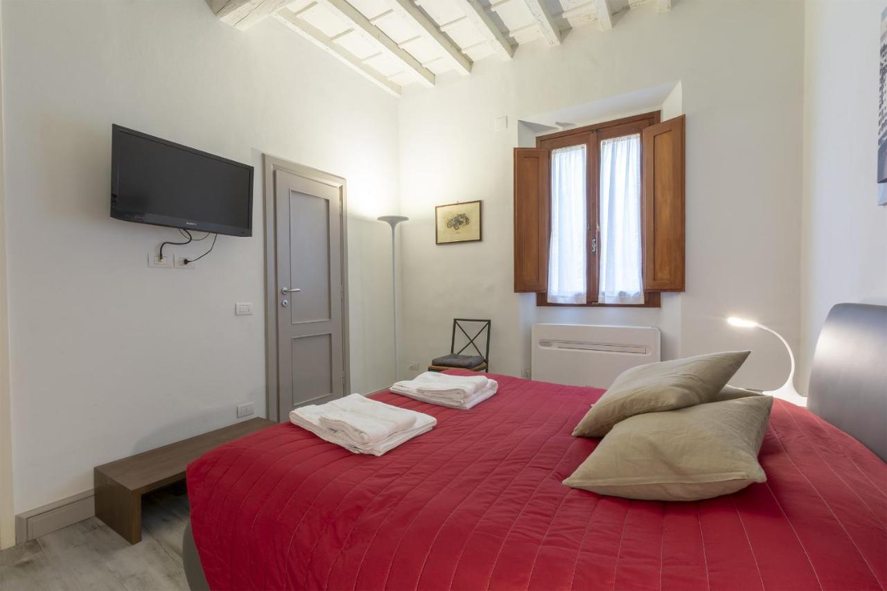 Ponte Vecchio's Nest Apartment Florence
