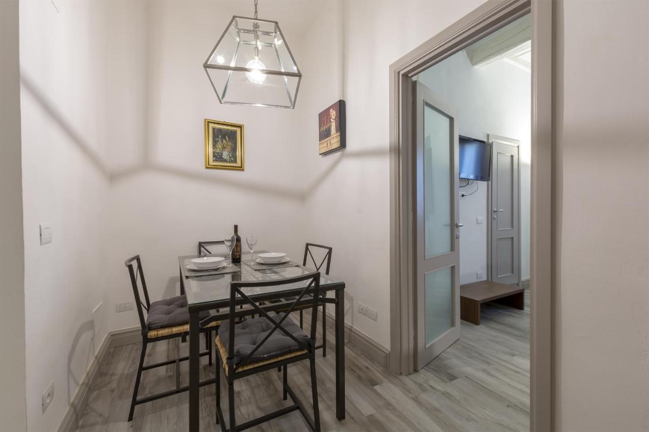 Apartment Ponte Vecchio's Nest Florence