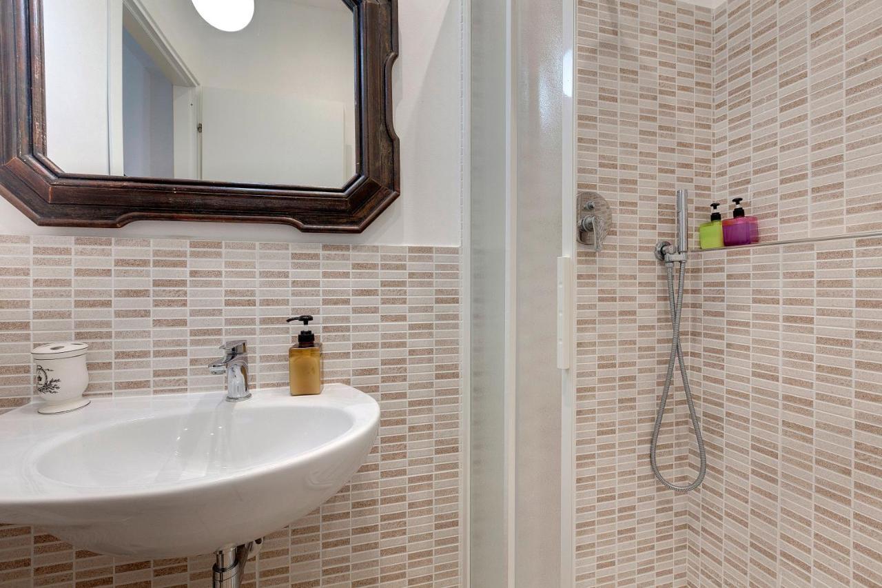 Apartment Faenza Florence