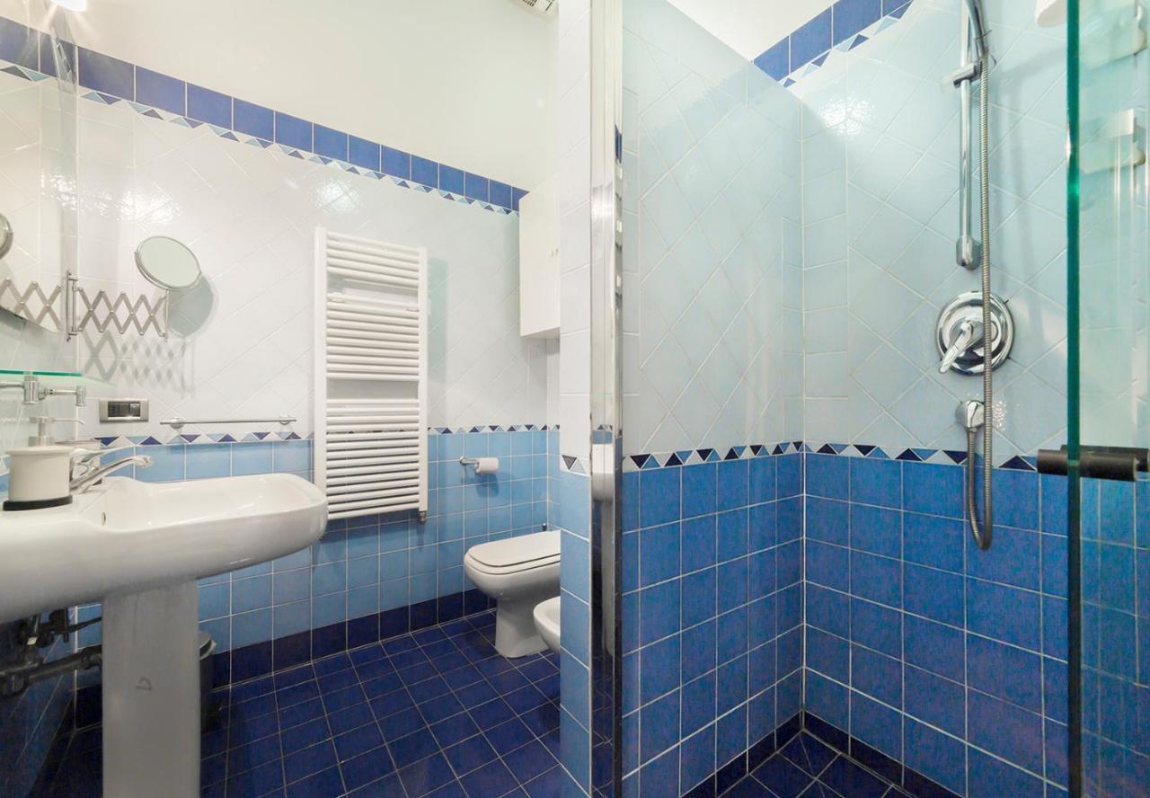 Apartment Borgo Pinti Frescos 6 Sleeps