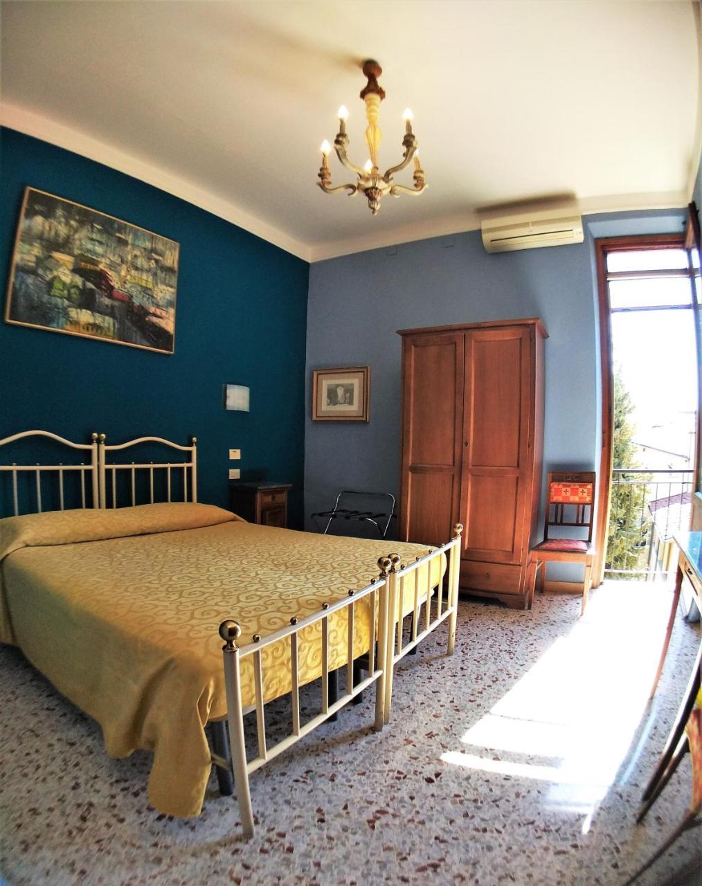 Merlini Hotel *