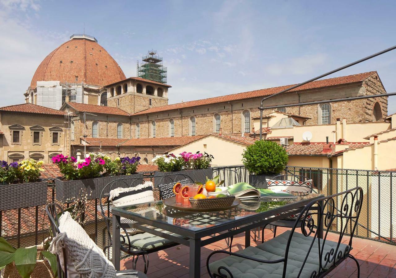 Best Location W/ Breathtaking Views Chic Palace Apartment *