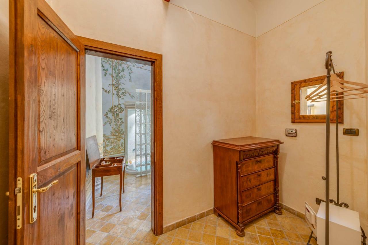 Bed & Breakfast Residenza D'epoca In Piazza Della Signoria