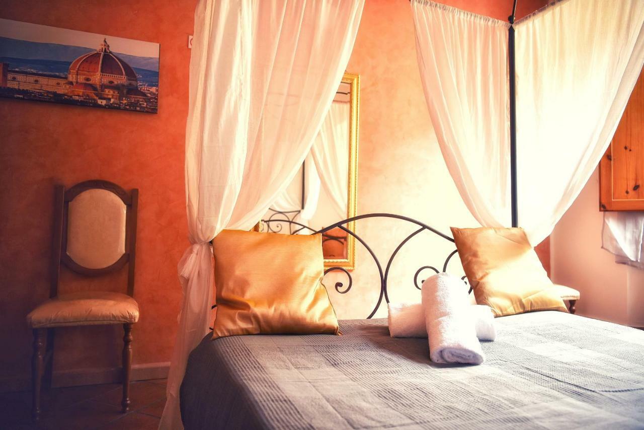 Guest house Holiday Rooms *