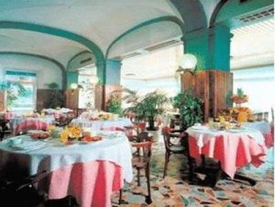 Auto Park Hotel 3*