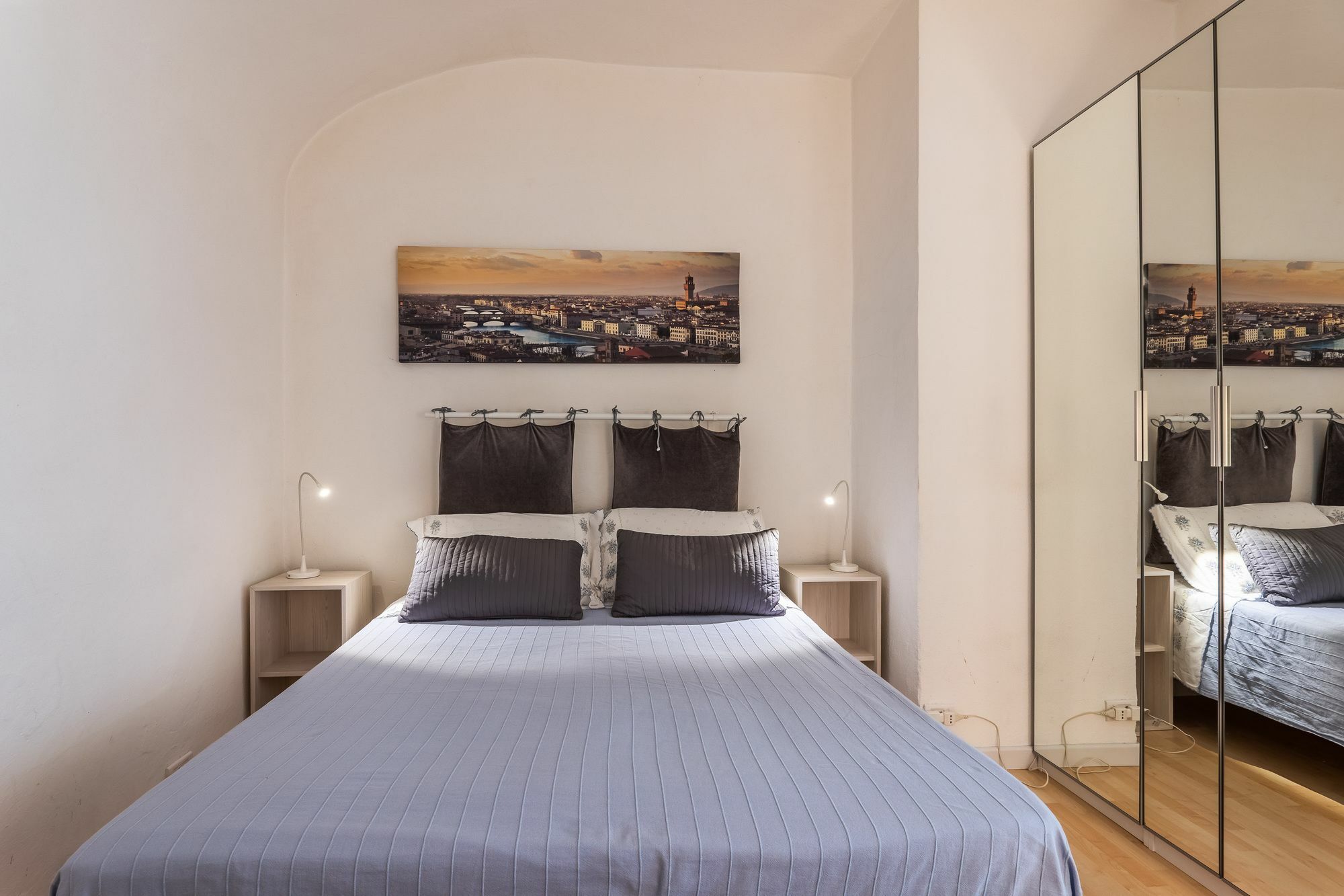 Romana Place Florence