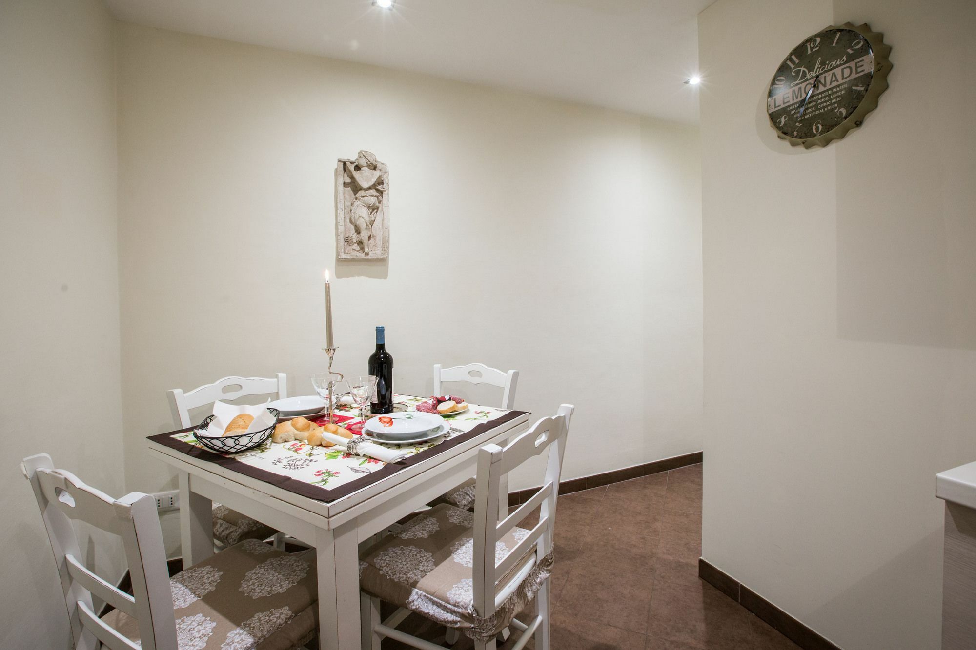 Charming Cavour Heart Of