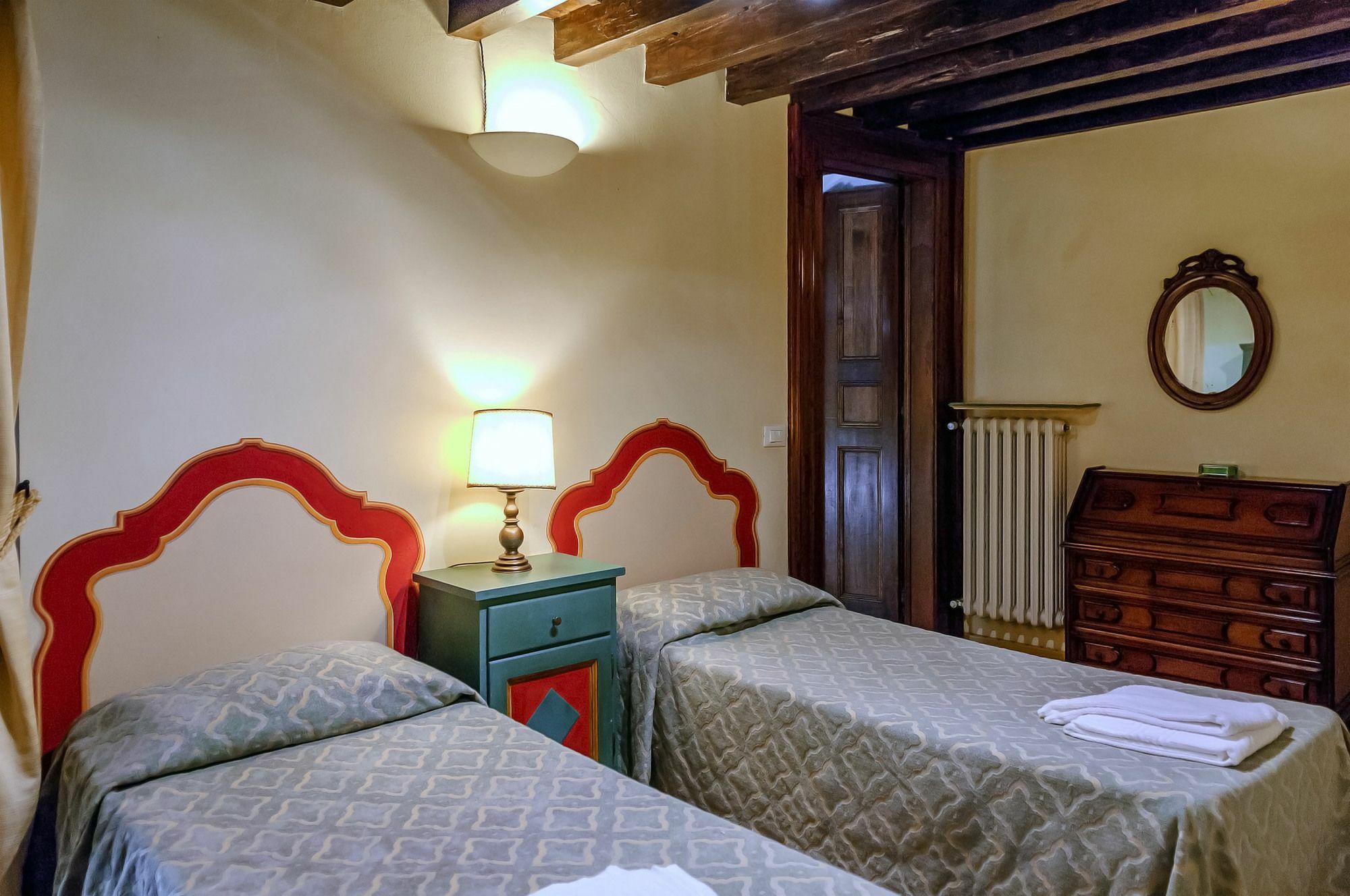 Corno Florentine By 360rentals *