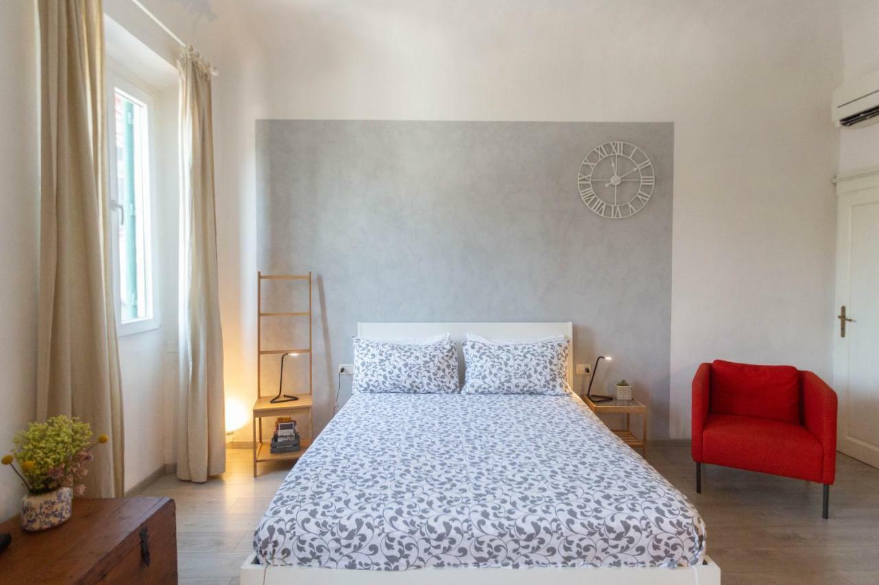 Apartment Piazza Del Mercato