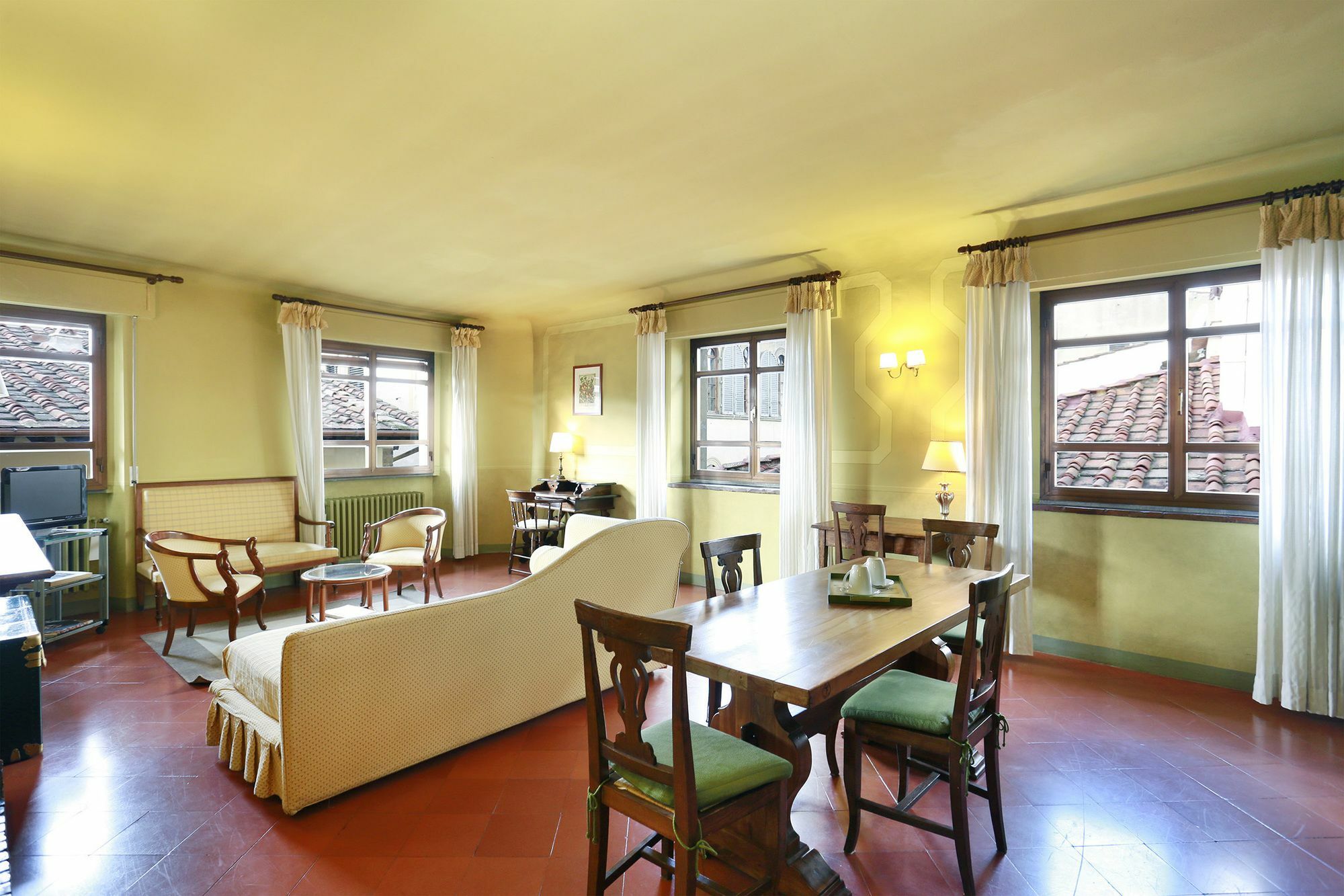 Via Santo Spirito 6 * Florence