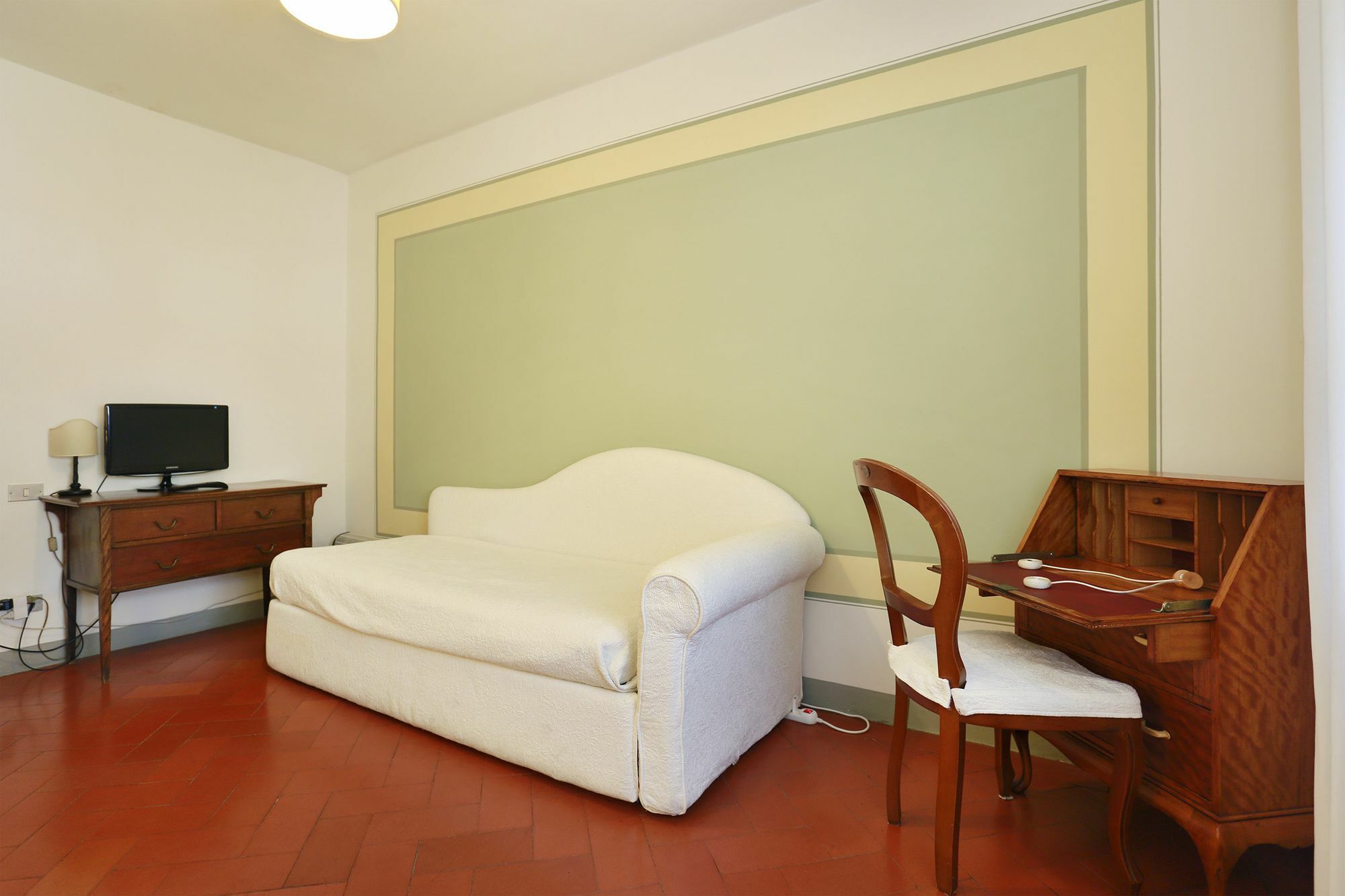 Via Santo Spirito 6 * Florence