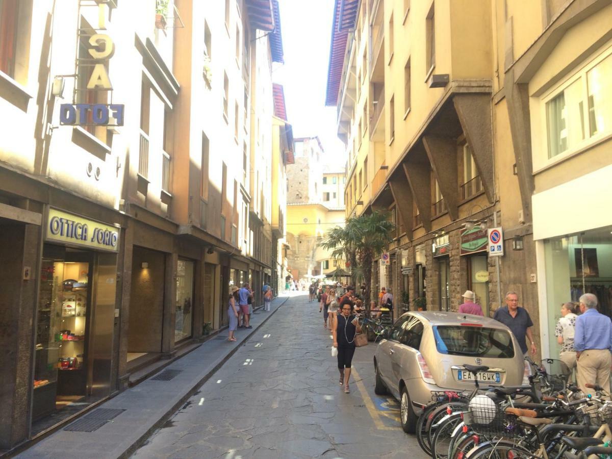Specchi Su Pontevecchio