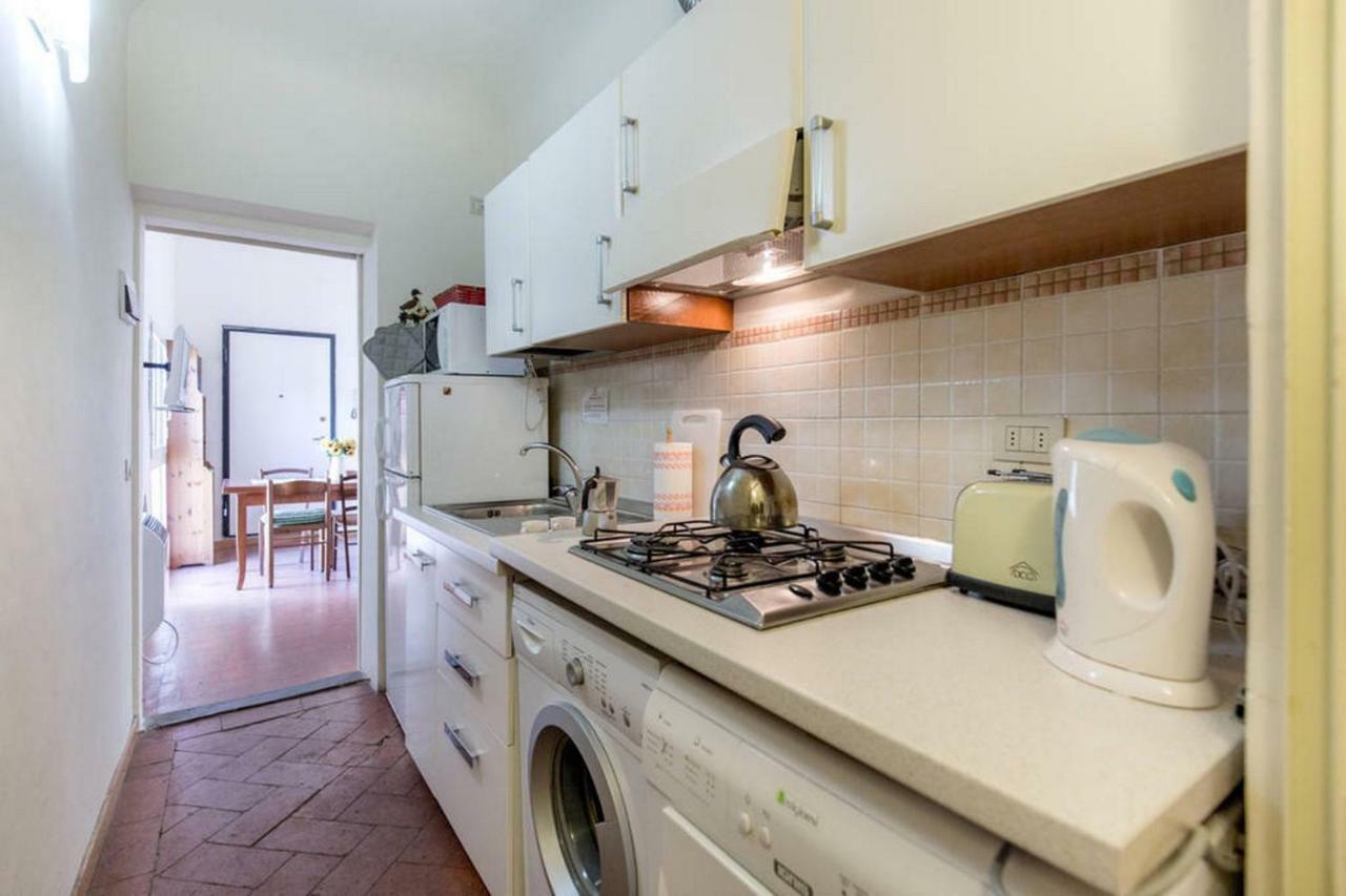 Dante Apartment