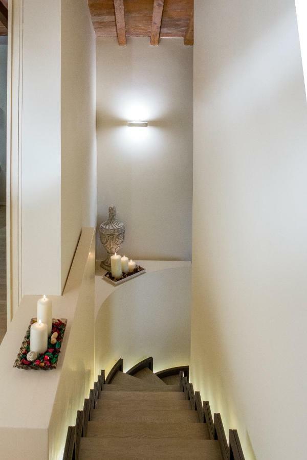 Le Residenze A - Residenza Covoni In The Historical Center Of Apartment *