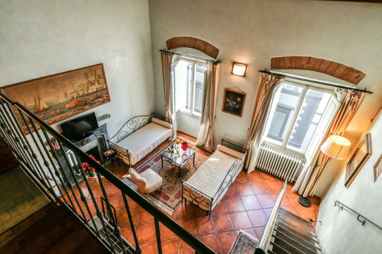 Romantic Terrace Apartment Florence