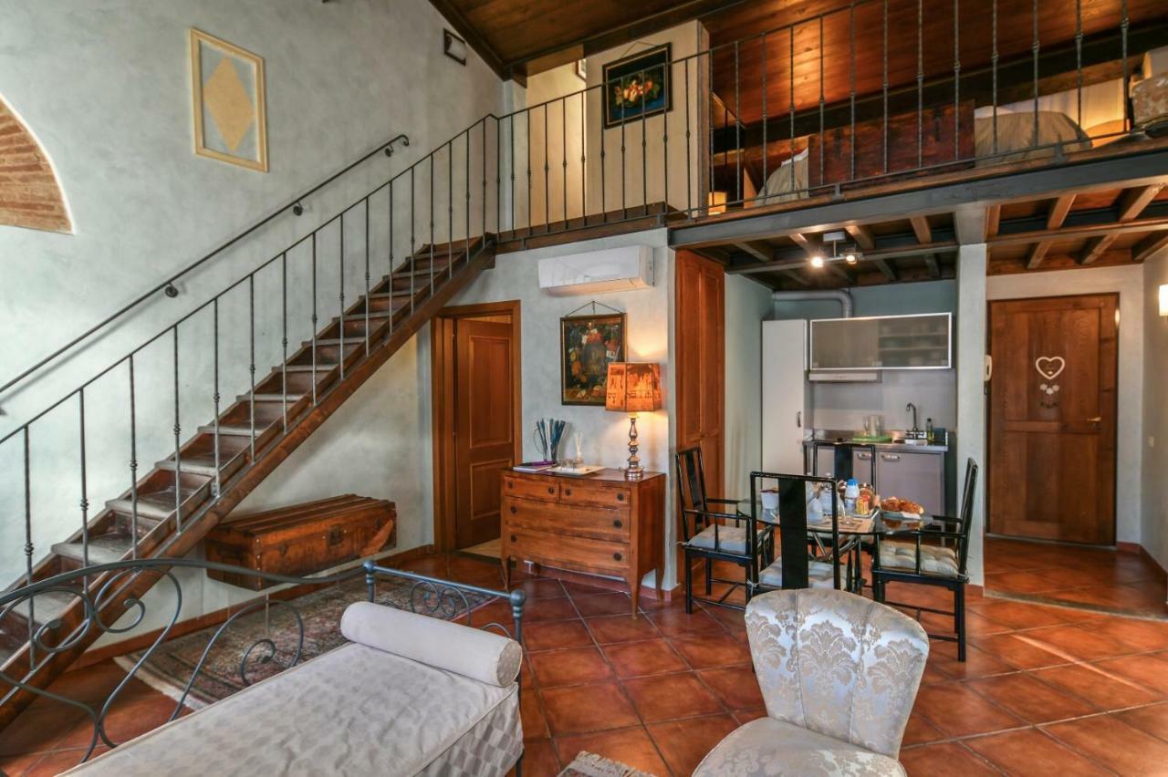 Apartment Romantic Terrace Florence