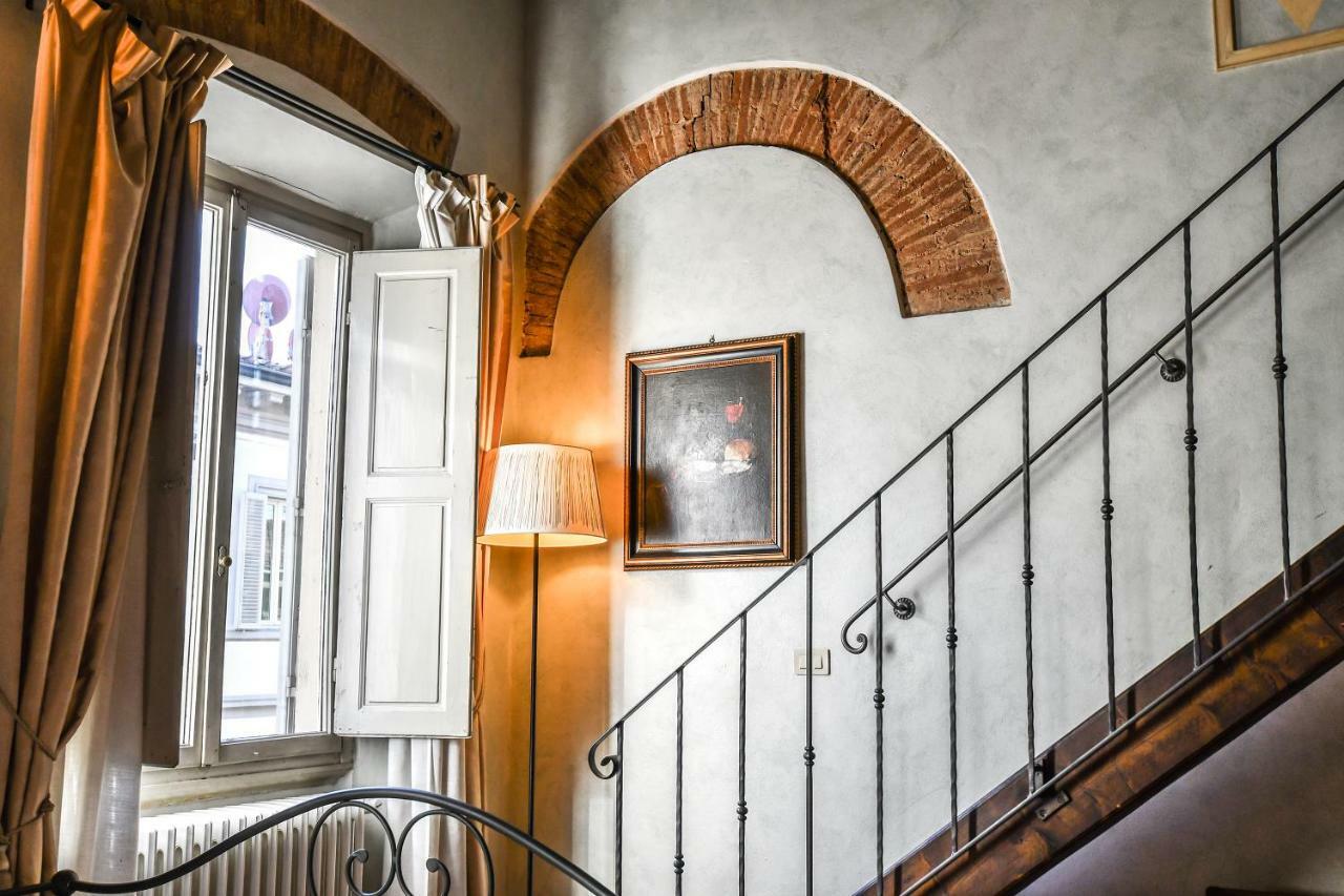 Romantic Terrace Apartment Florence