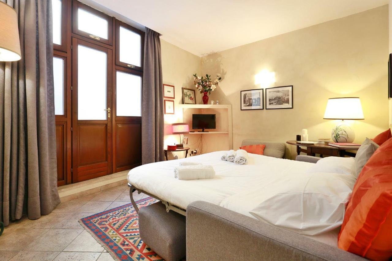 Ghibellina In The Heart Of The