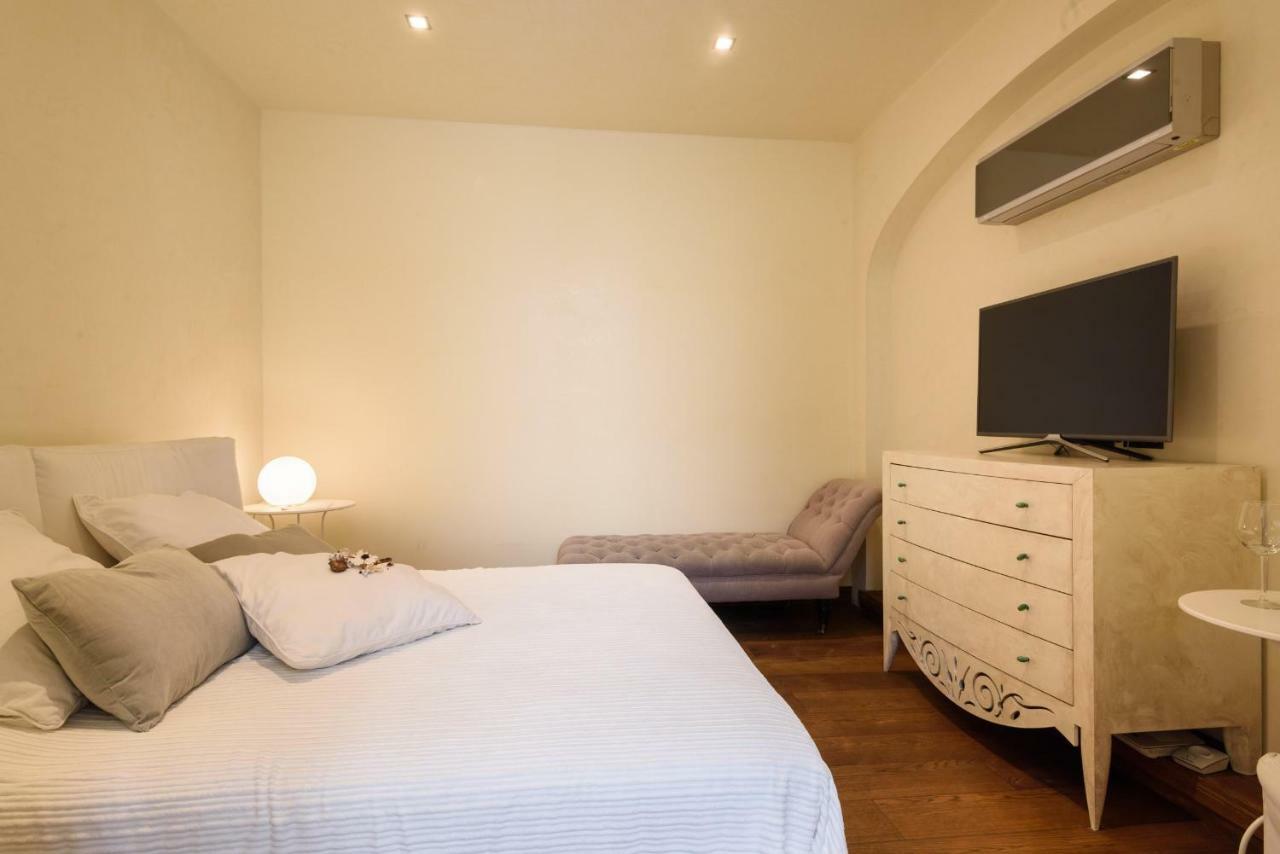 Apartment Mozart Palace Regal Florence