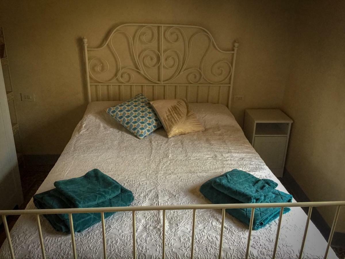 Calzaiuoli Luxury And Characteristic Florence