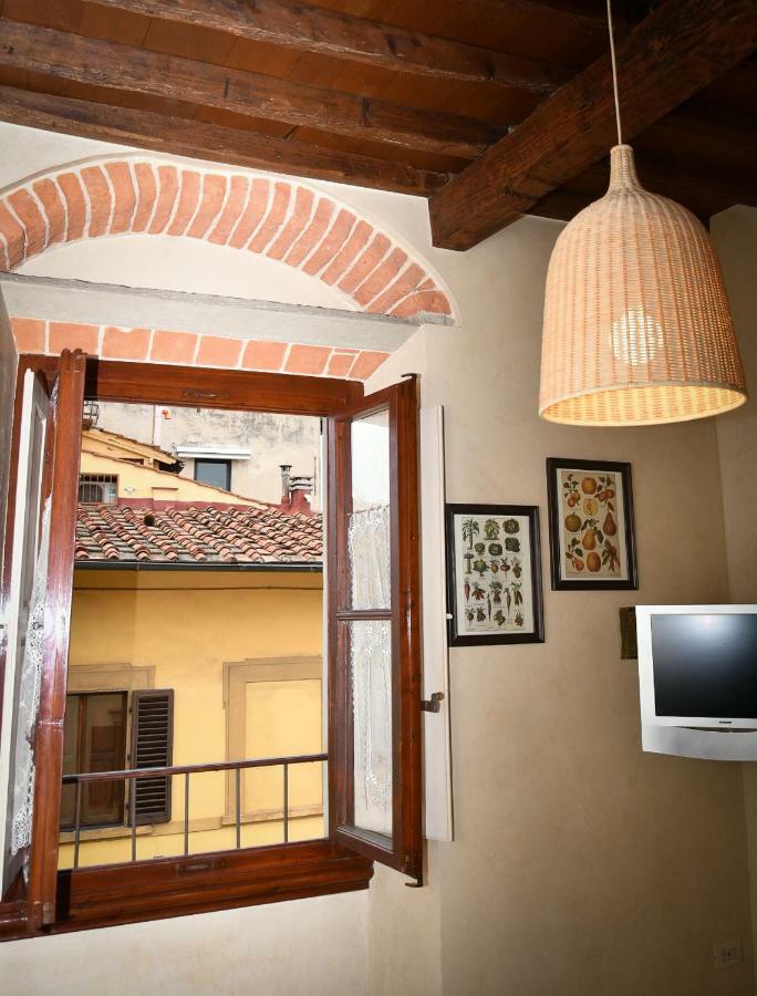Calzaiuoli Luxury And Characteristic