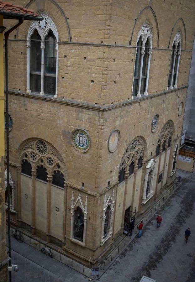 Calzaiuoli Luxury And Characteristic * Florence