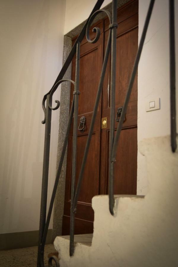 Calzaiuoli Luxury And Characteristic * Florence