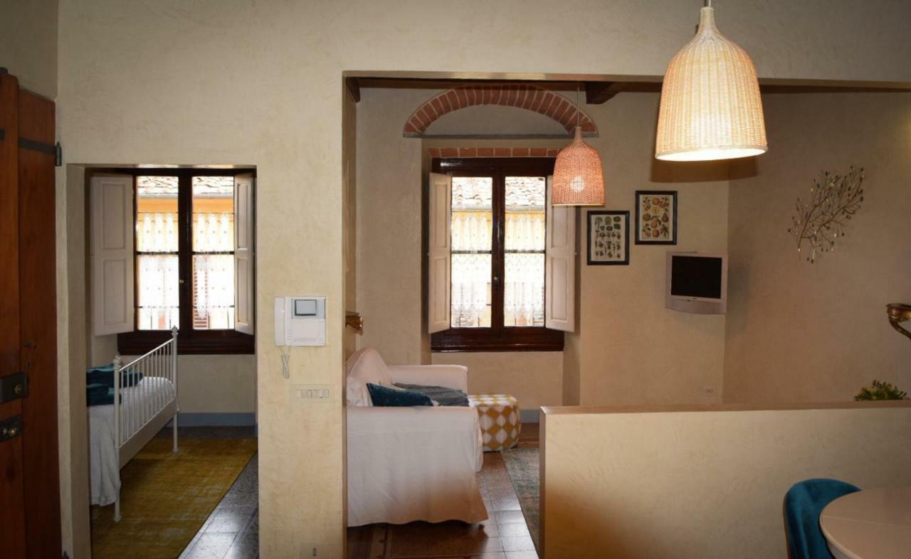 Calzaiuoli Luxury And Characteristic * Florence