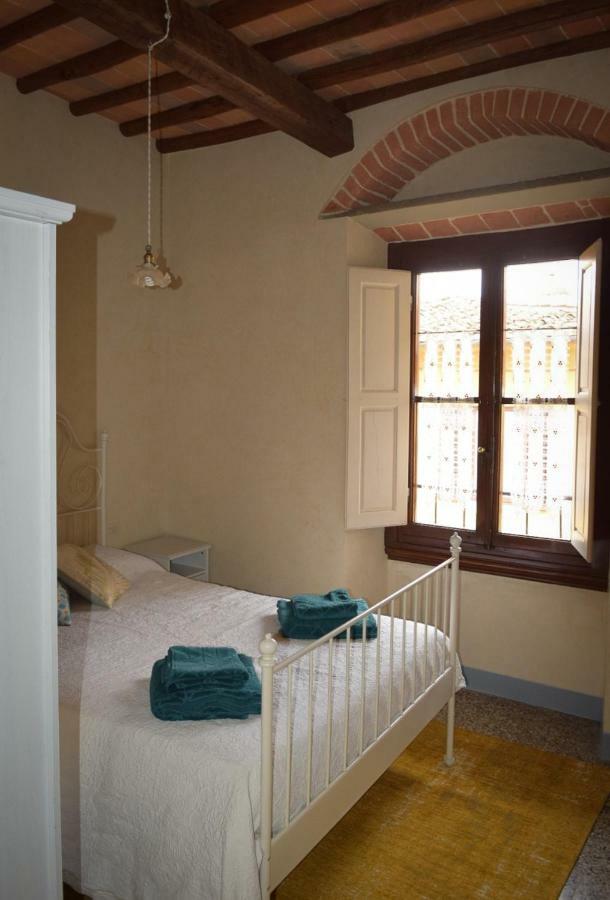 Calzaiuoli Luxury And Characteristic * Florence