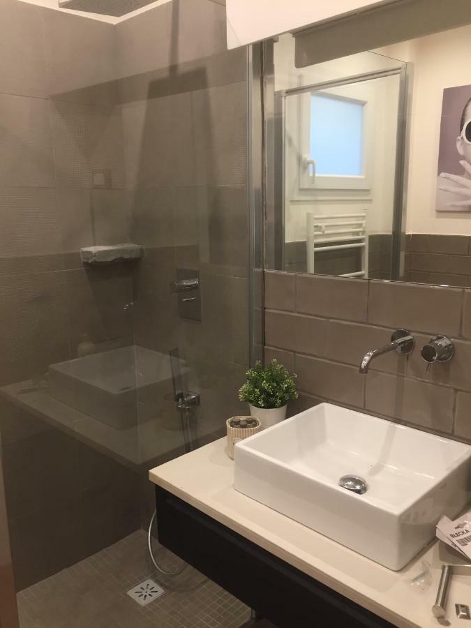 Leon Rosso Flat Appartement *